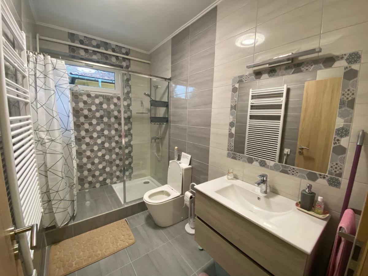 Eszter Apartman Eger Exterior photo