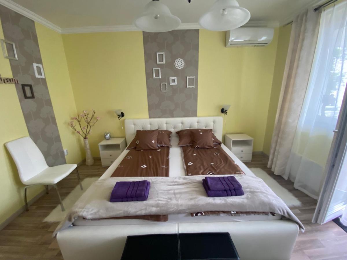 Eszter Apartman Eger Exterior photo
