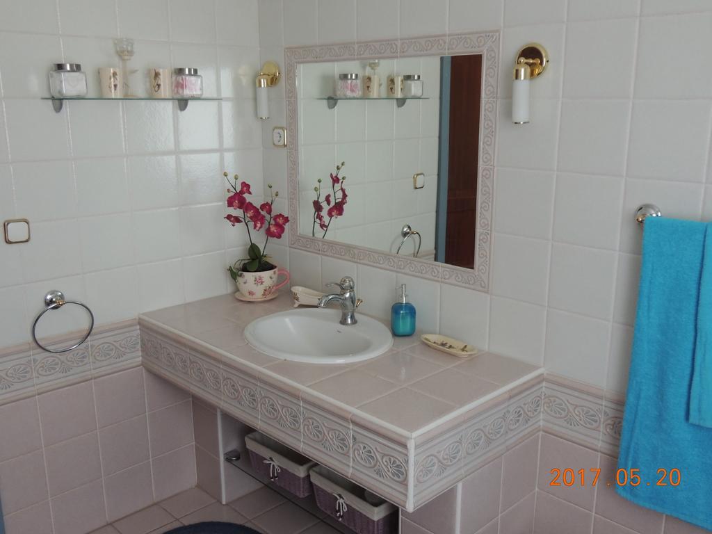 Eszter Apartman Eger Exterior photo