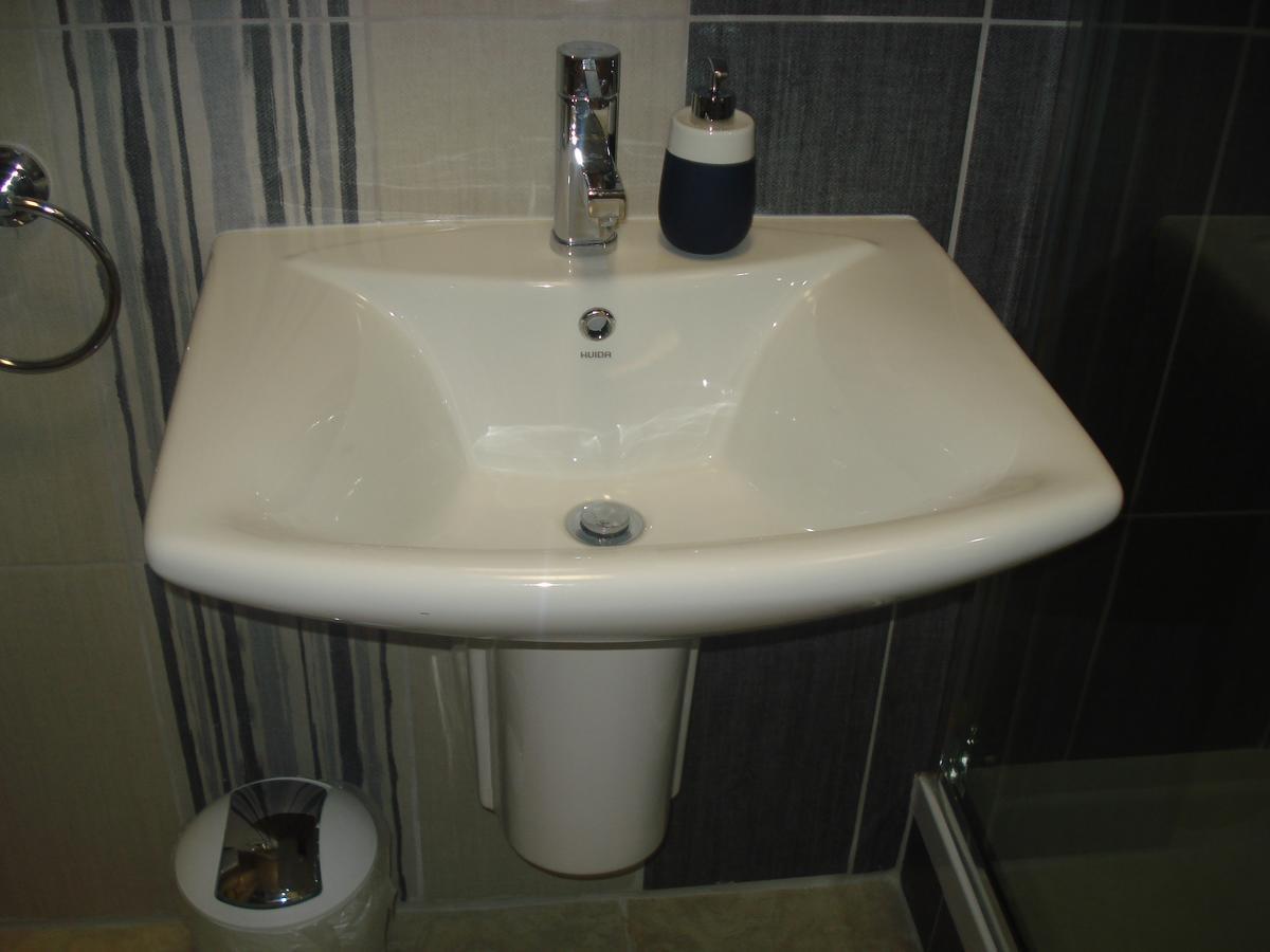 Eszter Apartman Eger Exterior photo